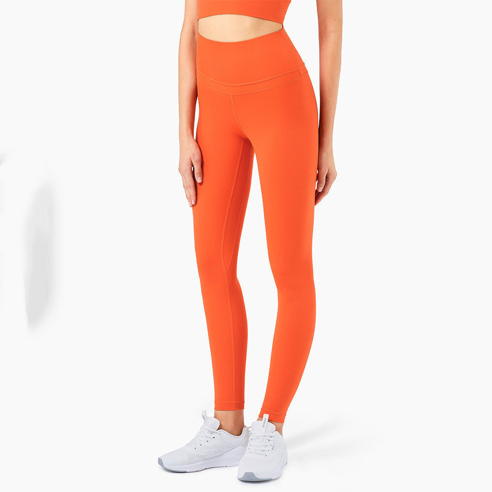 Nude sports leggings with back pocket